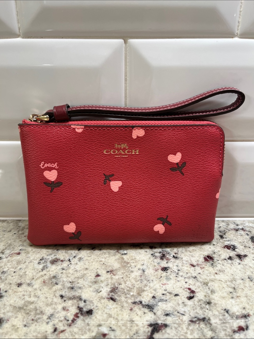 Coach Corner Floral Heart Print Wristlet NWT